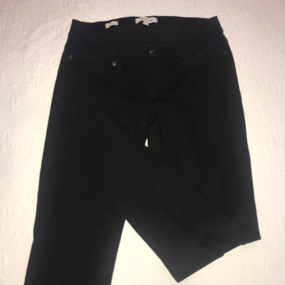 Madewell maternity skinny jeans.